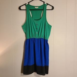 5/$10 EUC Millibon color block green and blue dress
